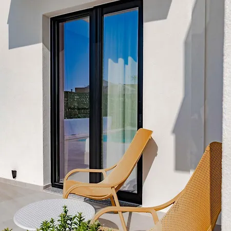 Crystal 13 Villa